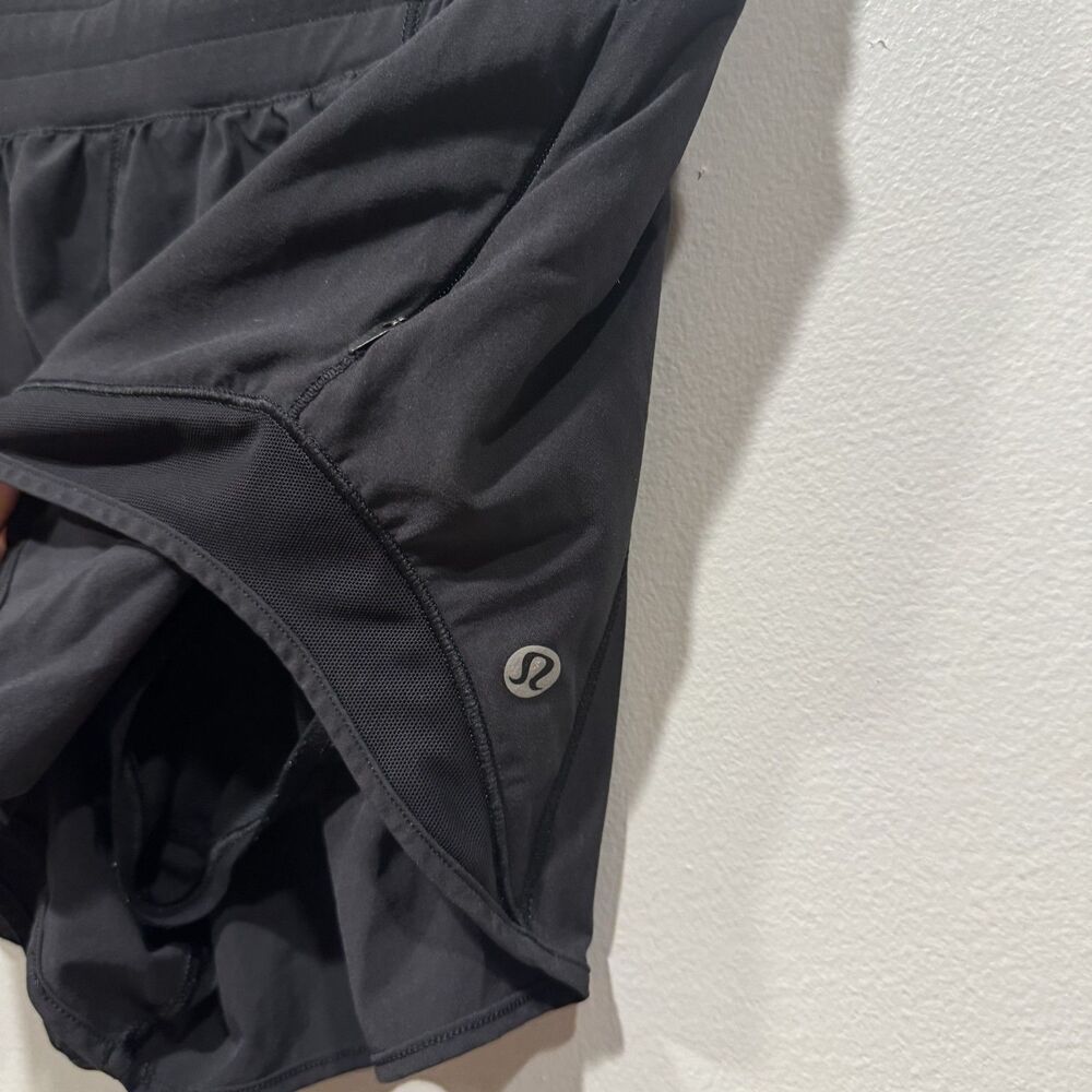 Lululemon Hotty Hot Short II Lined Running Workout 2.5 in Black W7ARKR Women 8 - Picture 2 of 7